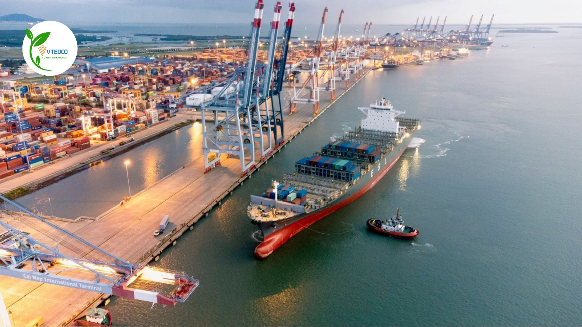 Cảng CMIT chính thức được đón tàu container hơn 214.000 DWT giảm tải
